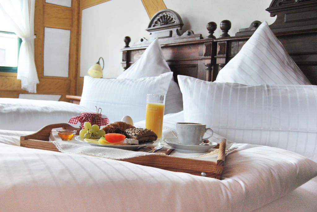 Der Schwan Hotel & Restaurant Schwanstetten Quarto foto